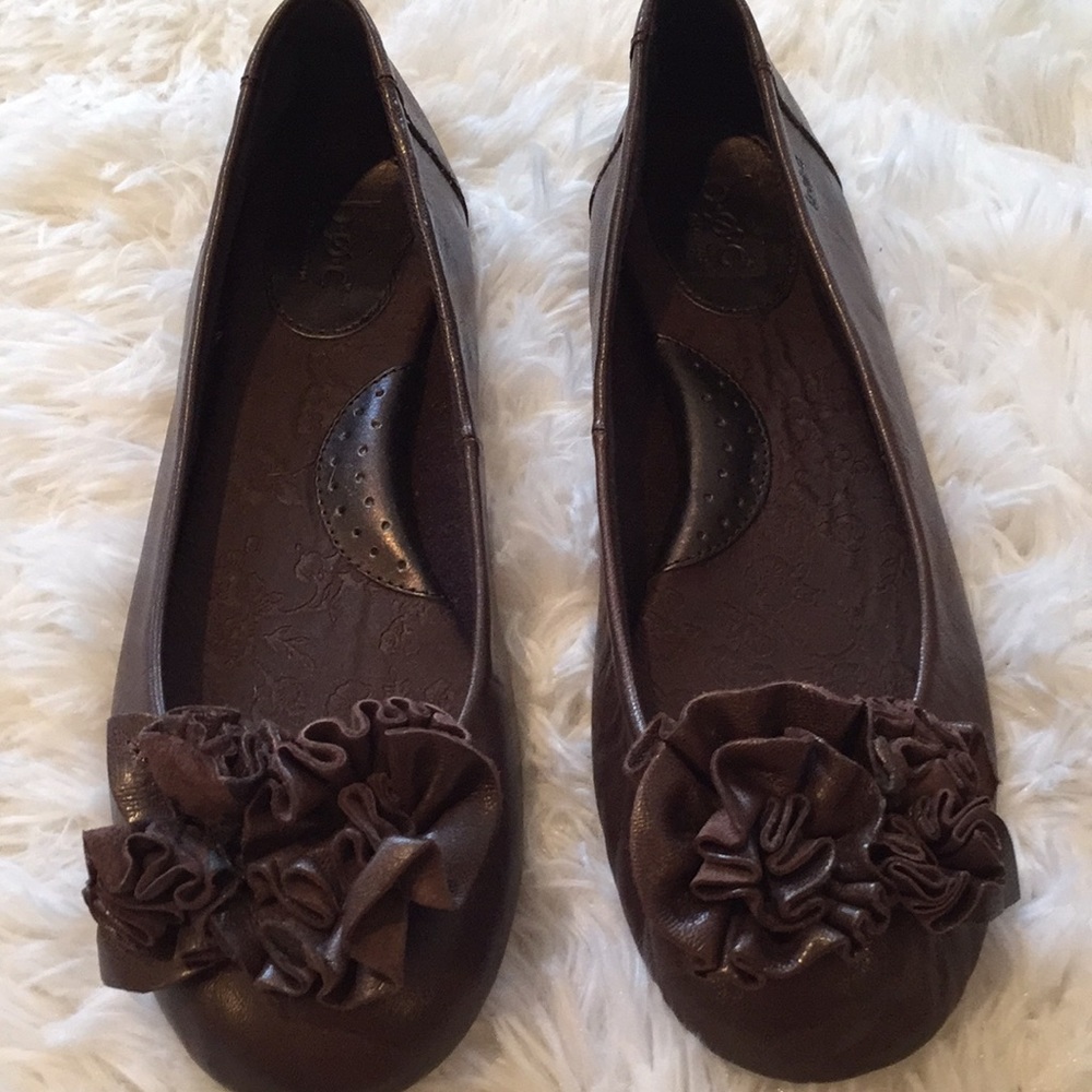 BOC born flats size 8